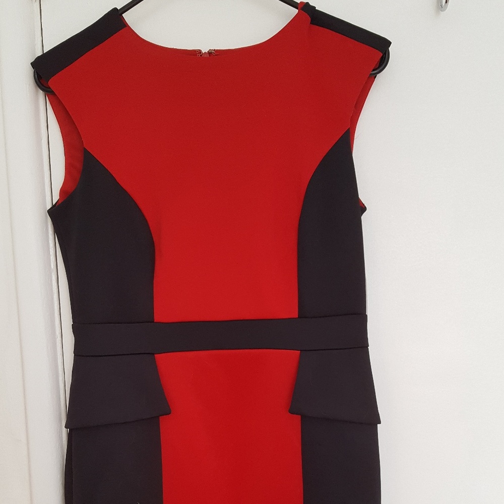 Color-block sheath Dress